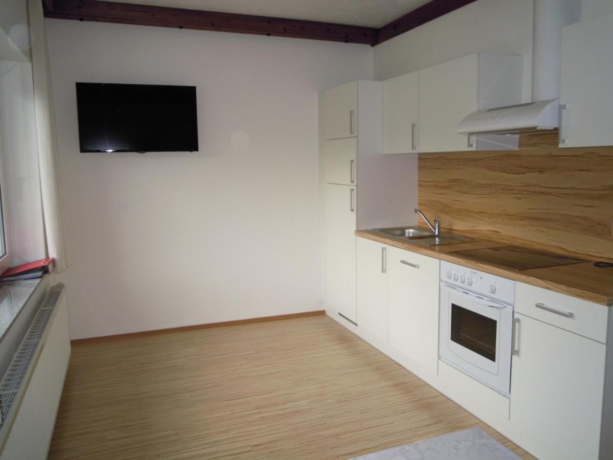 Ferienwohnungen Familie Jarnig Inge Görtschach Δωμάτιο φωτογραφία